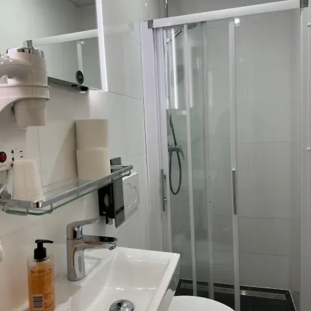 Titus Centre Hotel 2*