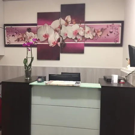 Titus Centre אמסטרדם