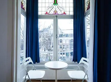 מלון Titus Centre