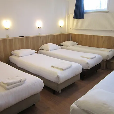 Titus Centre Hotell 2*